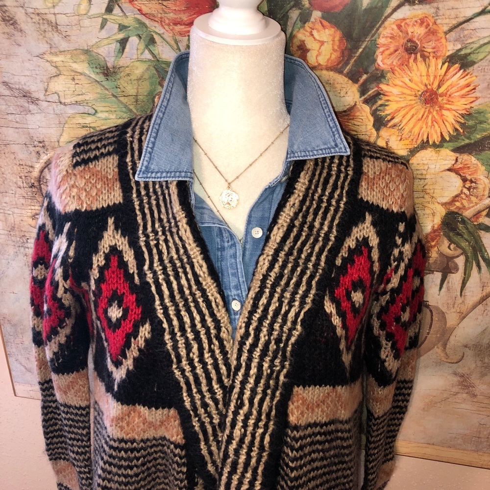 Pink Republic Aztec Pattern Open Draped Knit Cardigan - Picture 4 of 16
